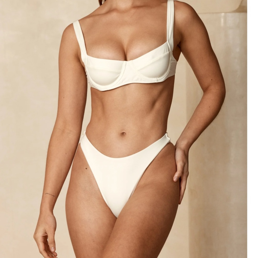 Monday swimwear Capri thong bottoms in ivory NWT